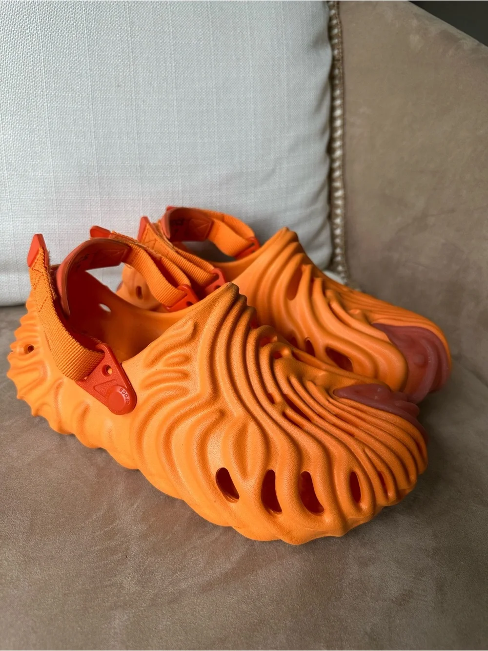 Salehe Bembury x Crocs Pollex Clog Cobbler Orange Sorbe - Picture 7 of 13